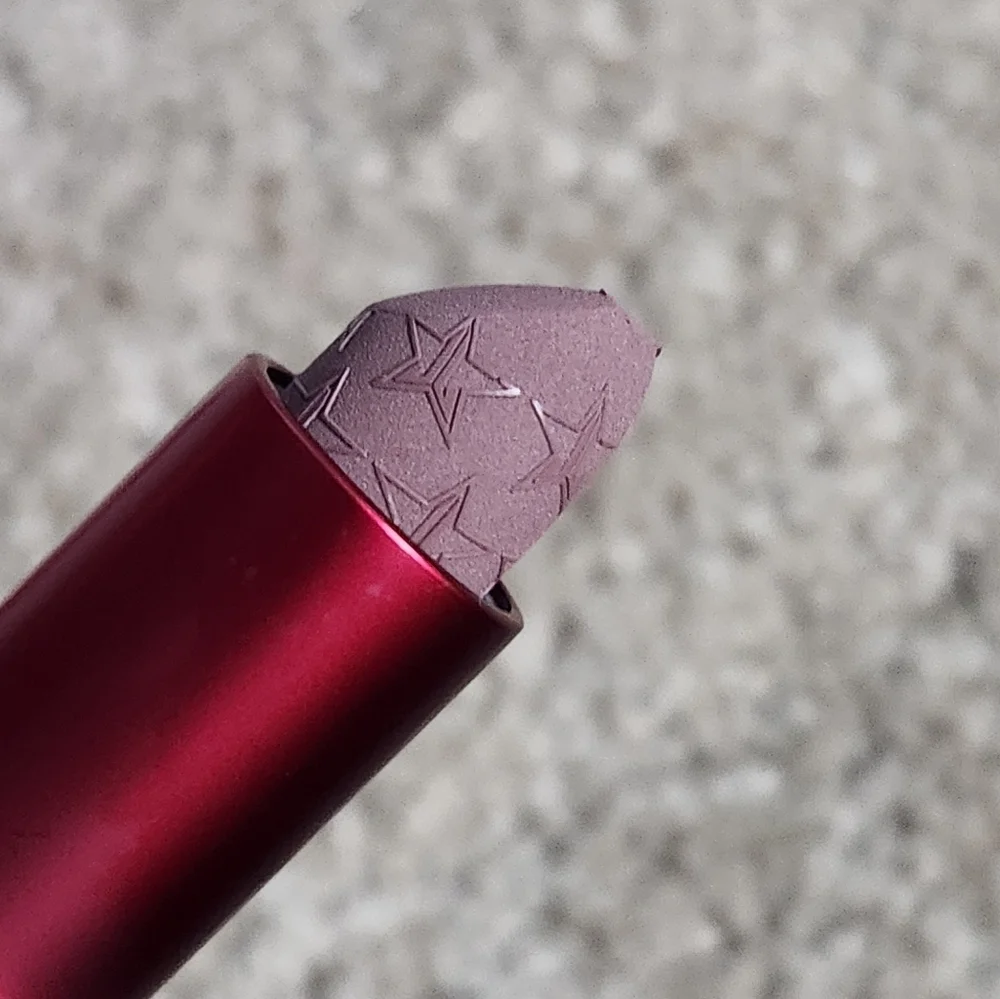 Jeffree Star Velvet Trap Lipstick NEW in box
